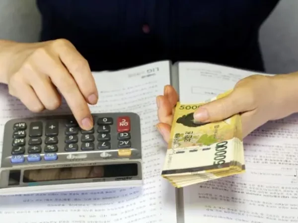 Smart Way to Manage Several Loans at Once