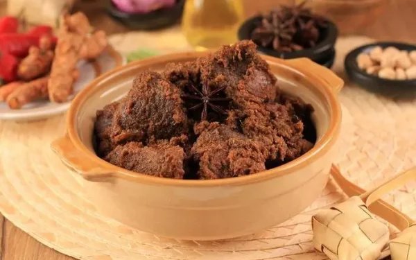 The Most Famous & Must-Taste Typical Foods of West Sumatra