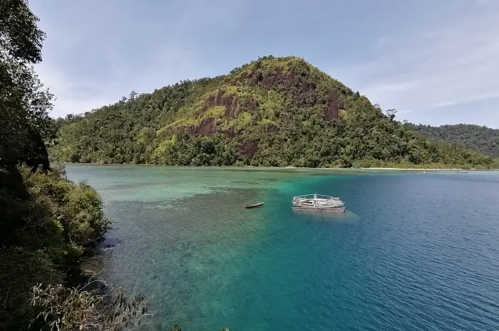 10 Marine Tourism in West Sumatra that Offer Amazing Natural Charm