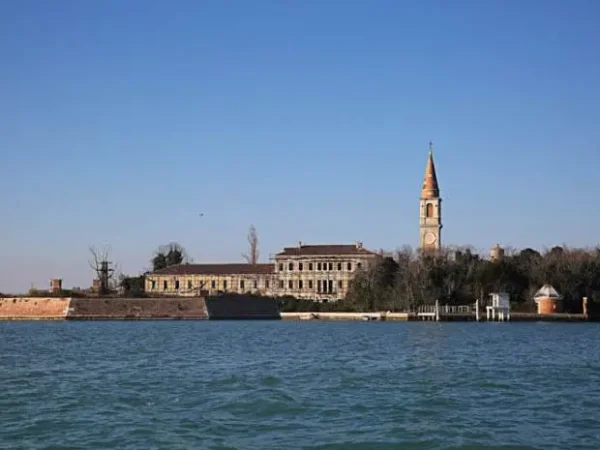 10 Interesting Facts about Poveglia Island Which Has a Dark History