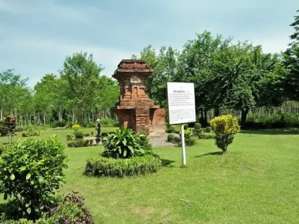 Jabung Temple, a Historical Temple Closely Related to Majapahit Culture in Probolinggo